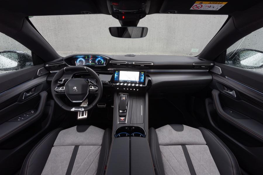 Торпедо Peugeot 508 GT HYBRID 2019 года  (WW) (фото 19 из 40)